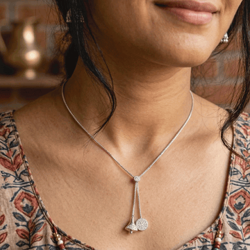 Everyday Chic Essential Chain