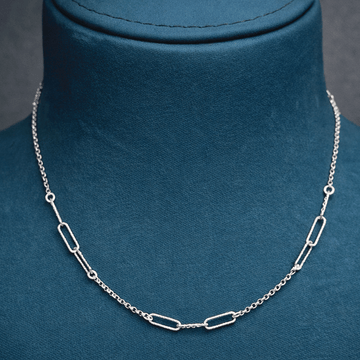 Everyday Chic Essential Chain