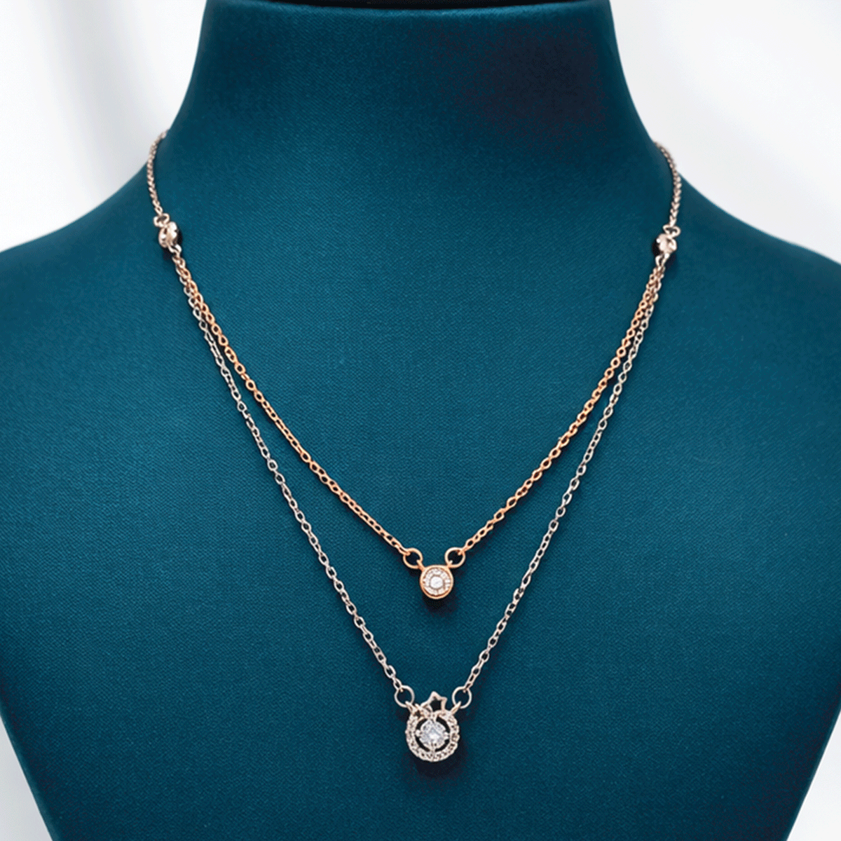Rose Radiance Neck Chain