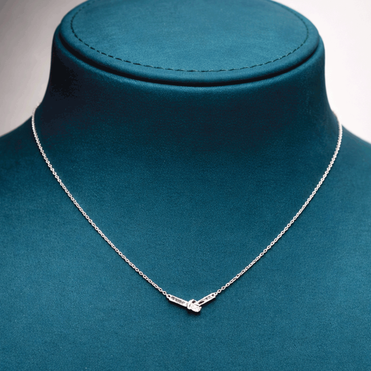Everyday Chic Essential Chain