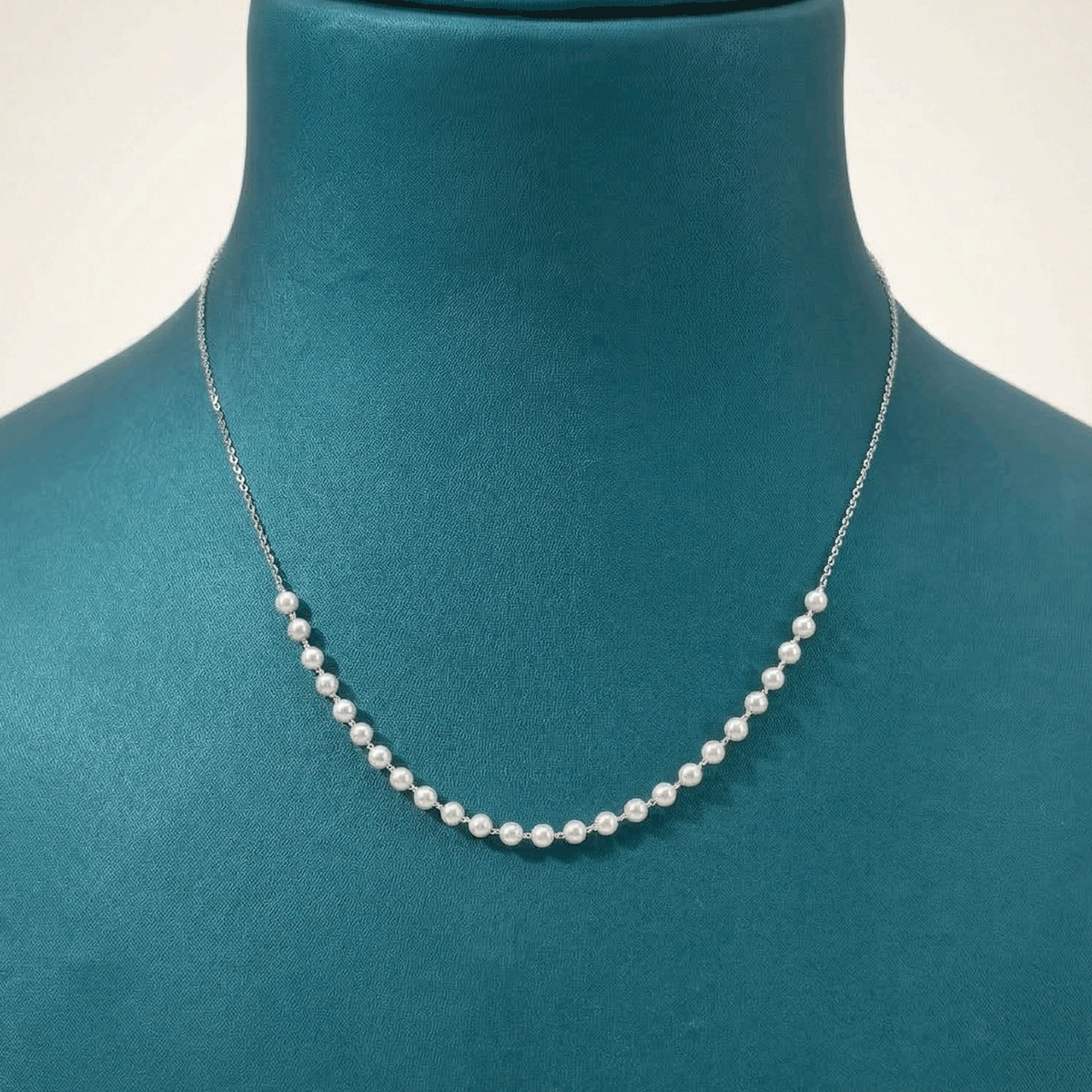 Everyday Chic Essential Chain