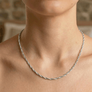Everyday Chic Essential Chain