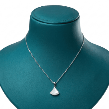 Everyday Chic Essential Chain