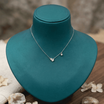 Everyday Chic Essential Chain