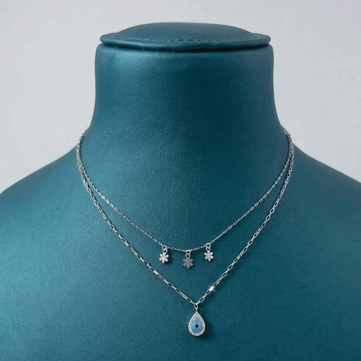 Everyday Chic Essential Chain