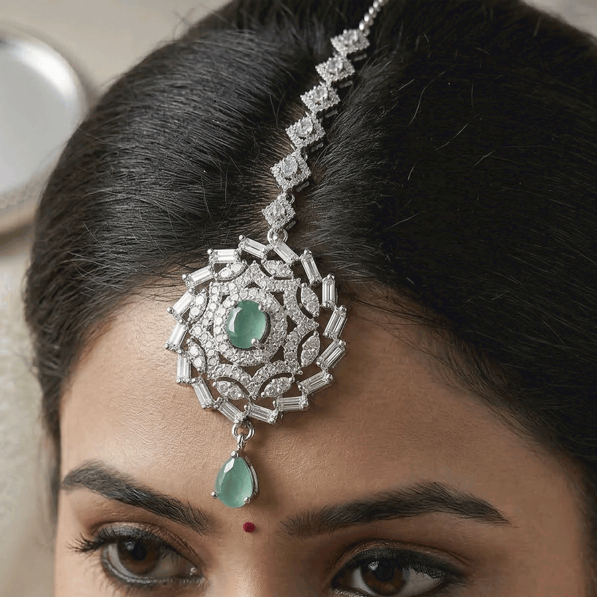 Classic Glow  Nethi Chutti – Silver Polish