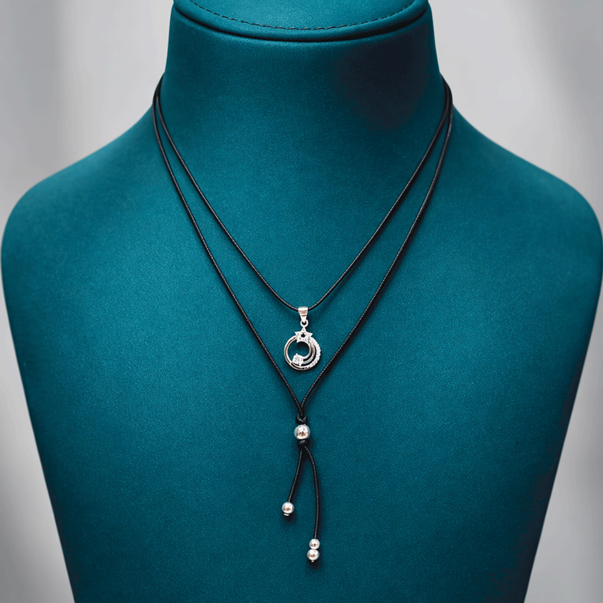 Everyday Chic Essential Chain