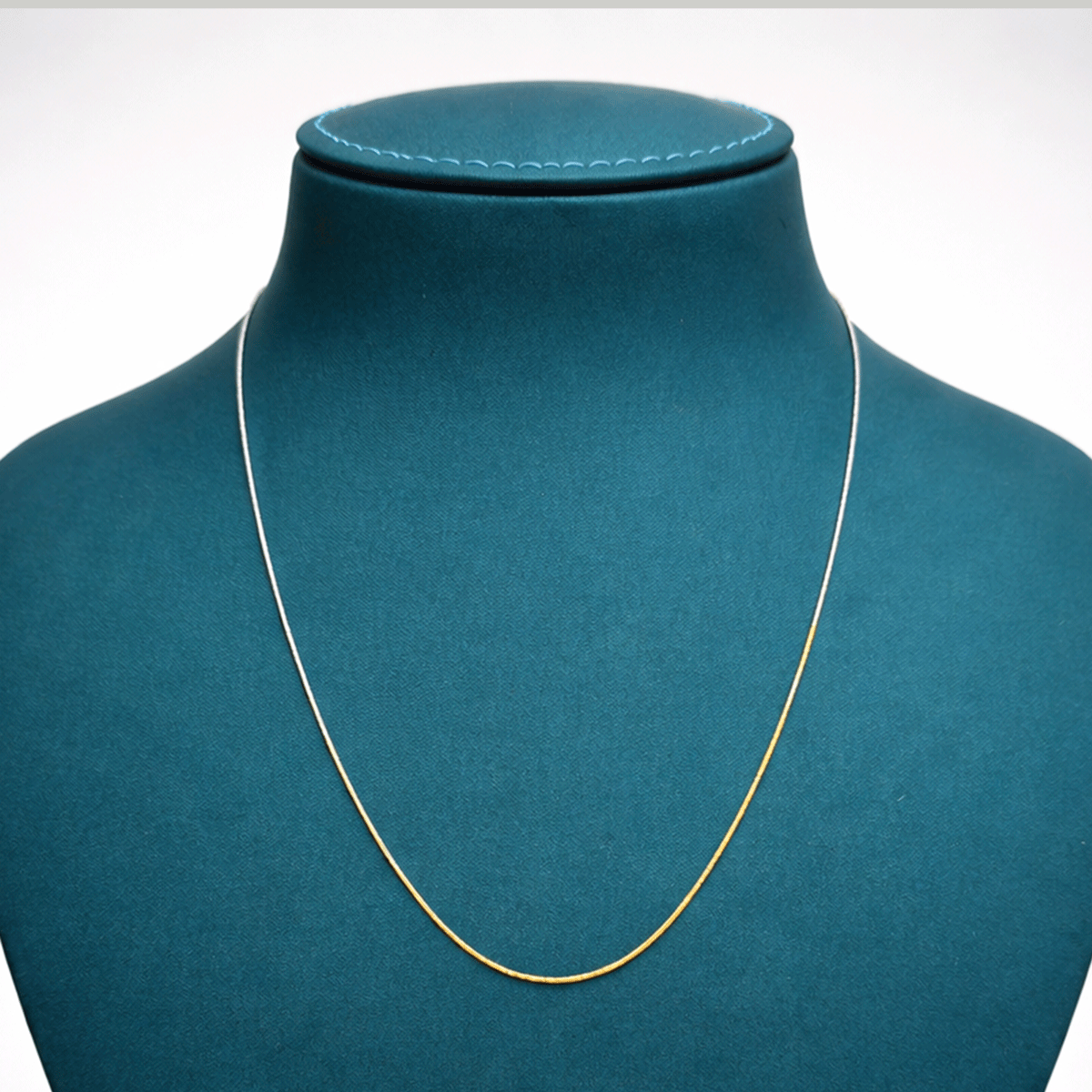 Rose Radiance Neck Chain