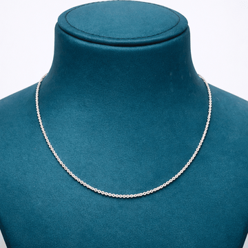 Everyday Chic Essential Chain