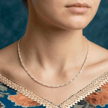 Everyday Chic Essential Chain