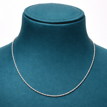Everyday Chic Essential Chain