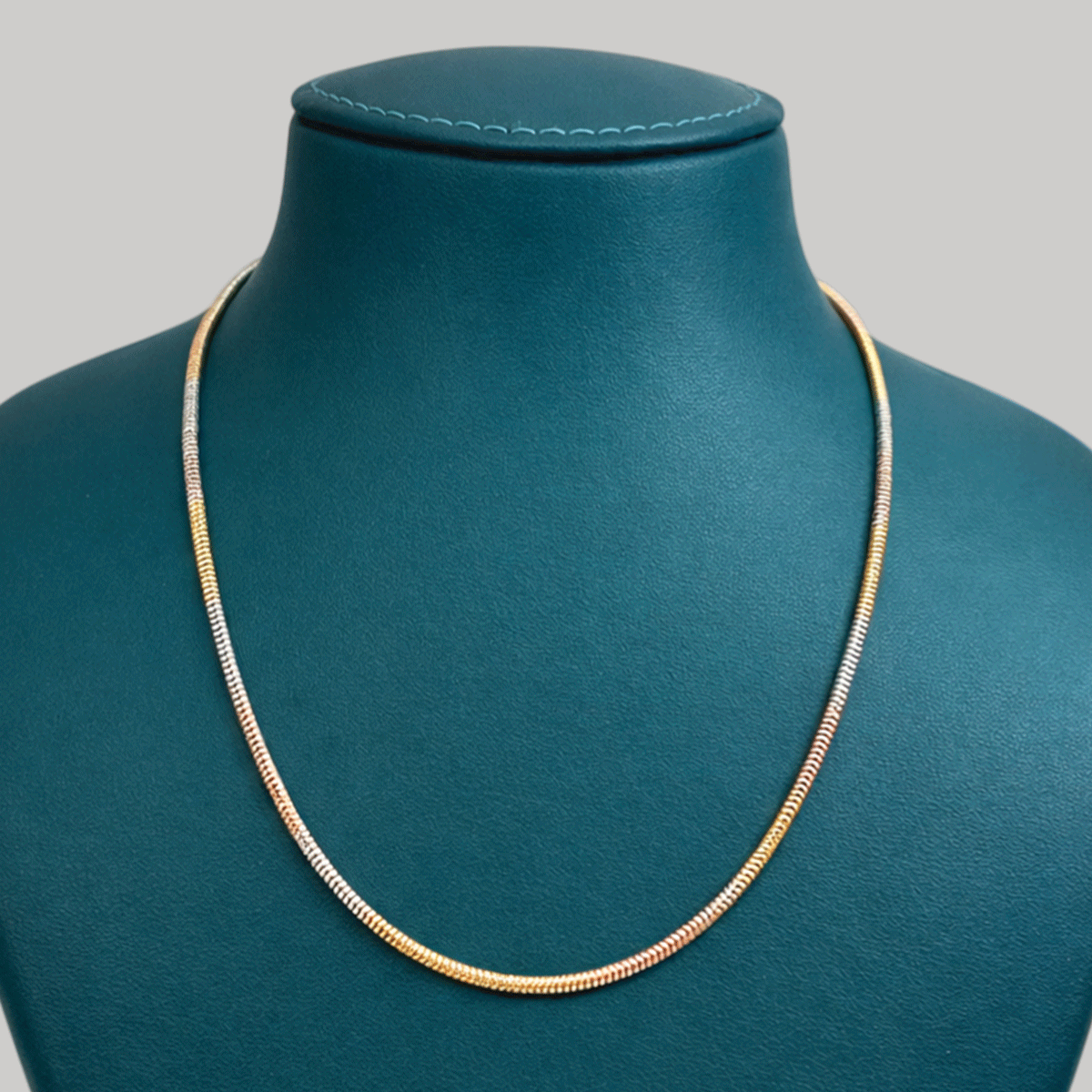 Rose Radiance Neck Chain