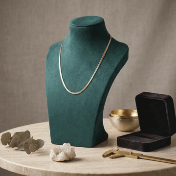 Rose Radiance Neck Chain