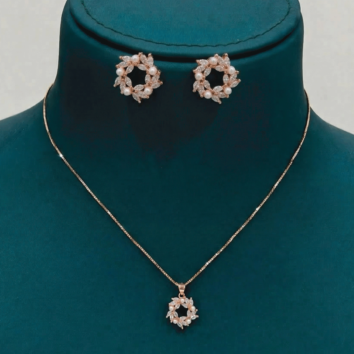 Style Pair Chain & Stud Set – Rose Gold Finish
