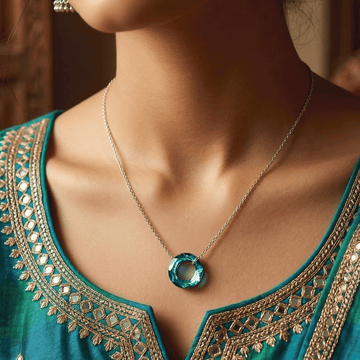 Everyday Chic Essential Chain