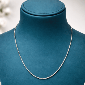 Everyday Chic Essential Chain