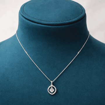 Everyday Chic Essential Chain