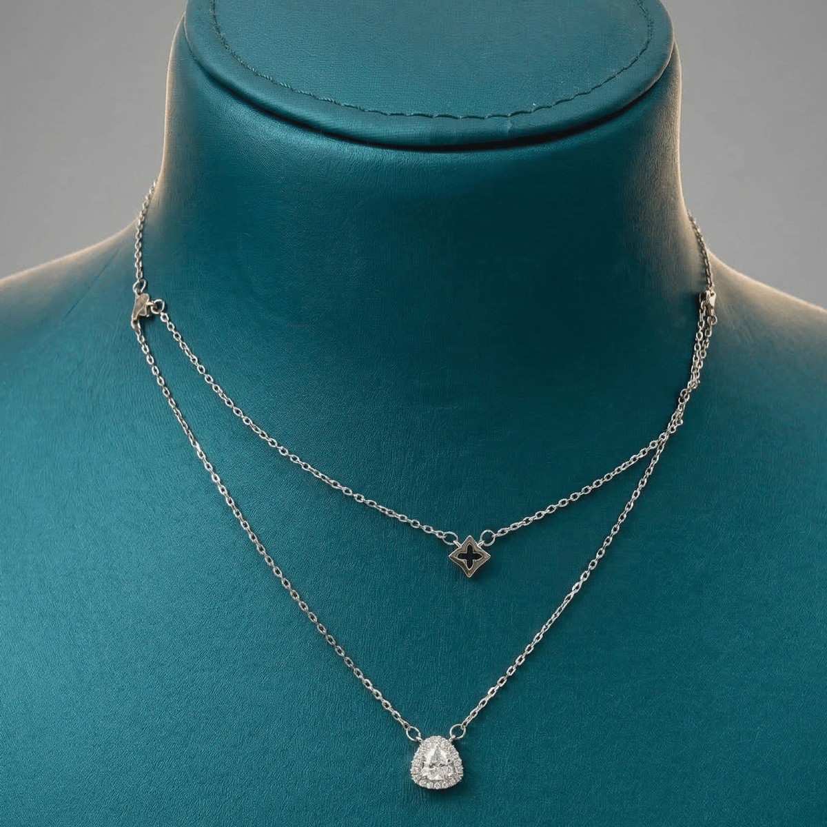 Everyday Chic Essential Chain