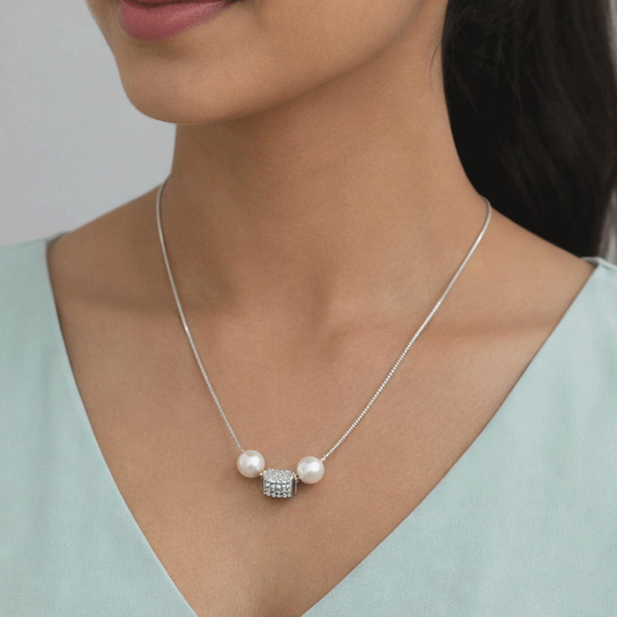 Everyday Chic Essential Chain