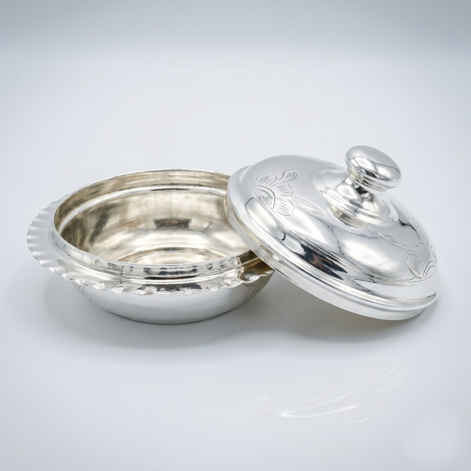 92.5 Sterling Silver Serving Bowl with Lid