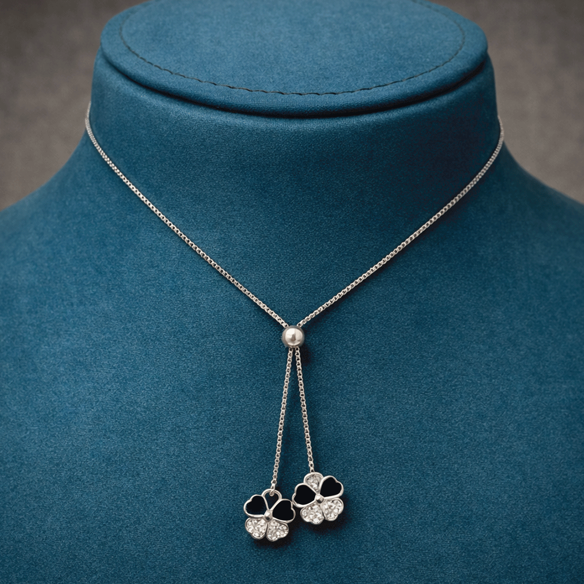 Everyday Chic Essential Chain