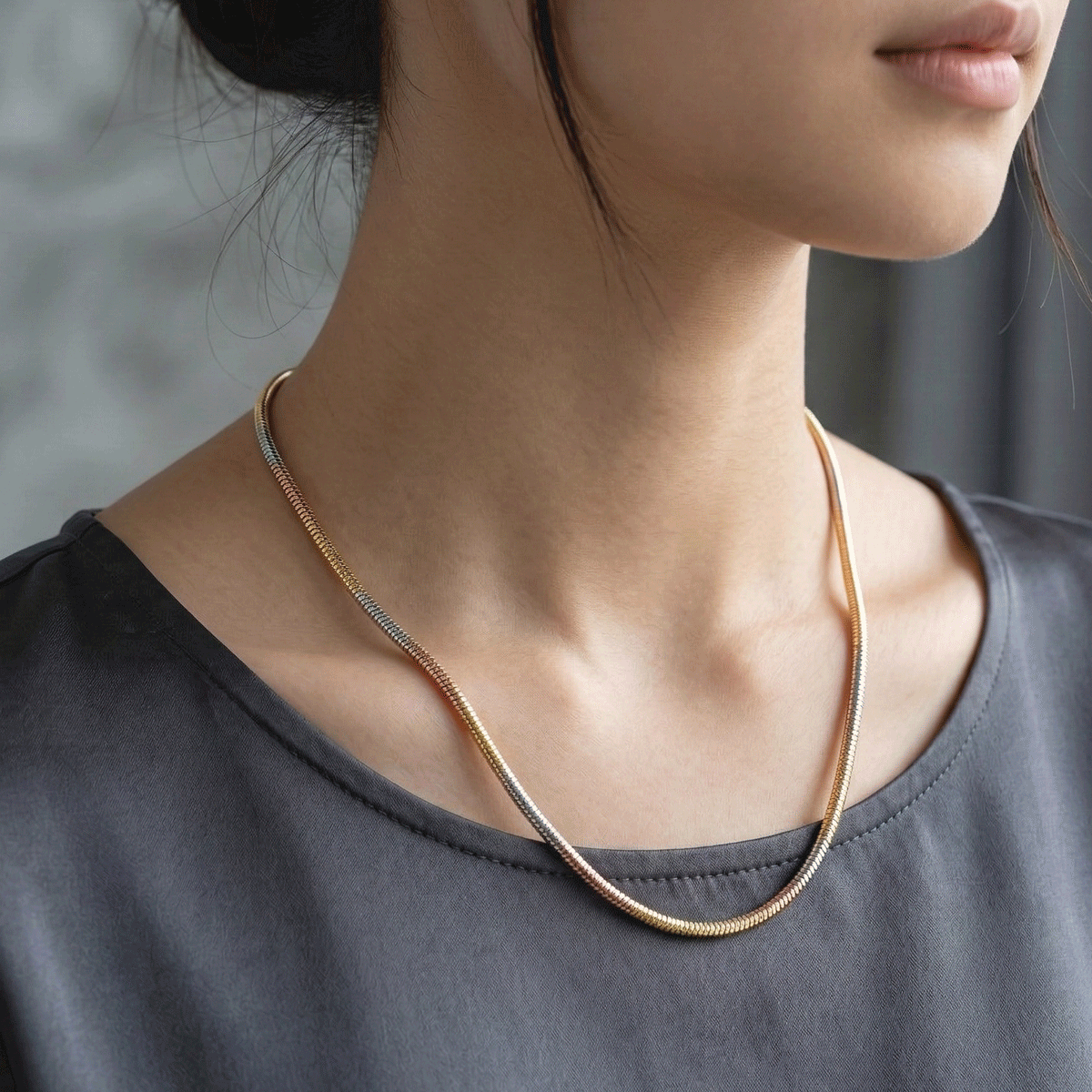 Rose Radiance Neck Chain