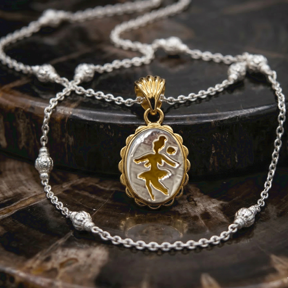 Everyday Chic Essential Chain