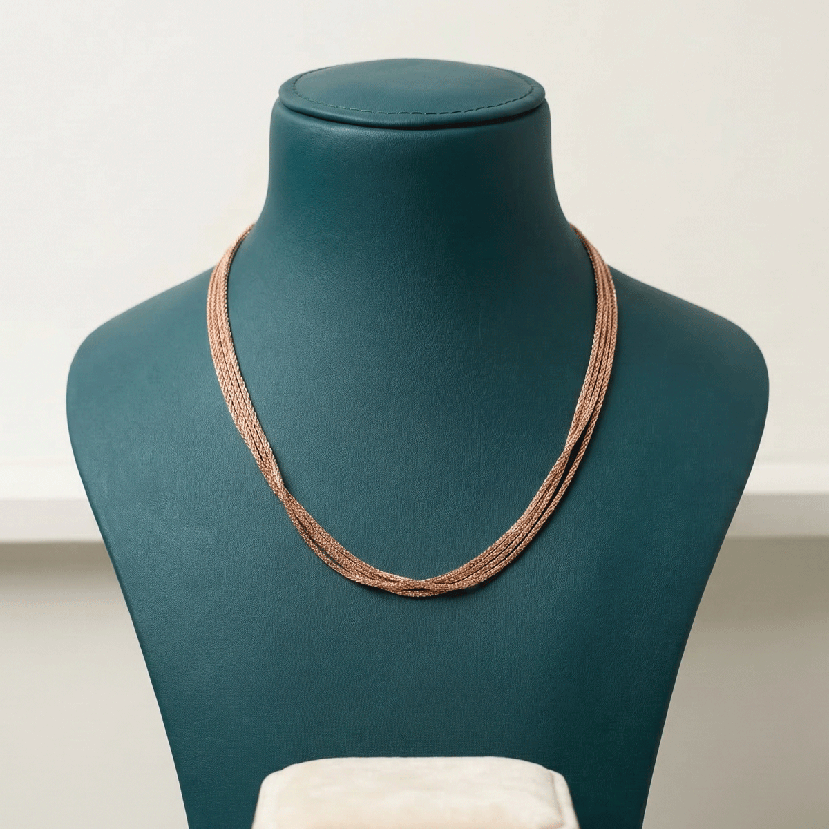 Rose Radiance Neck Chain