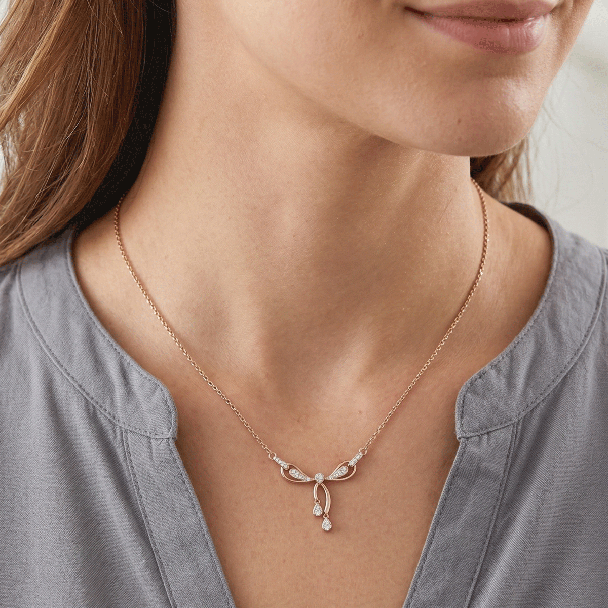 Rose Radiance Neck Chain