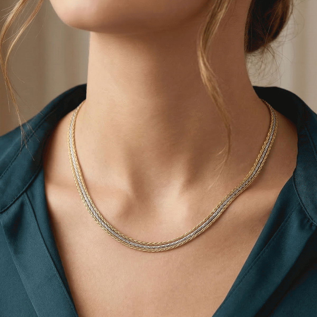 Rose Radiance Neck Chain