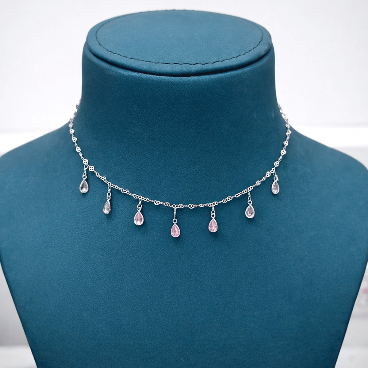 Everyday Chic Essential Chain