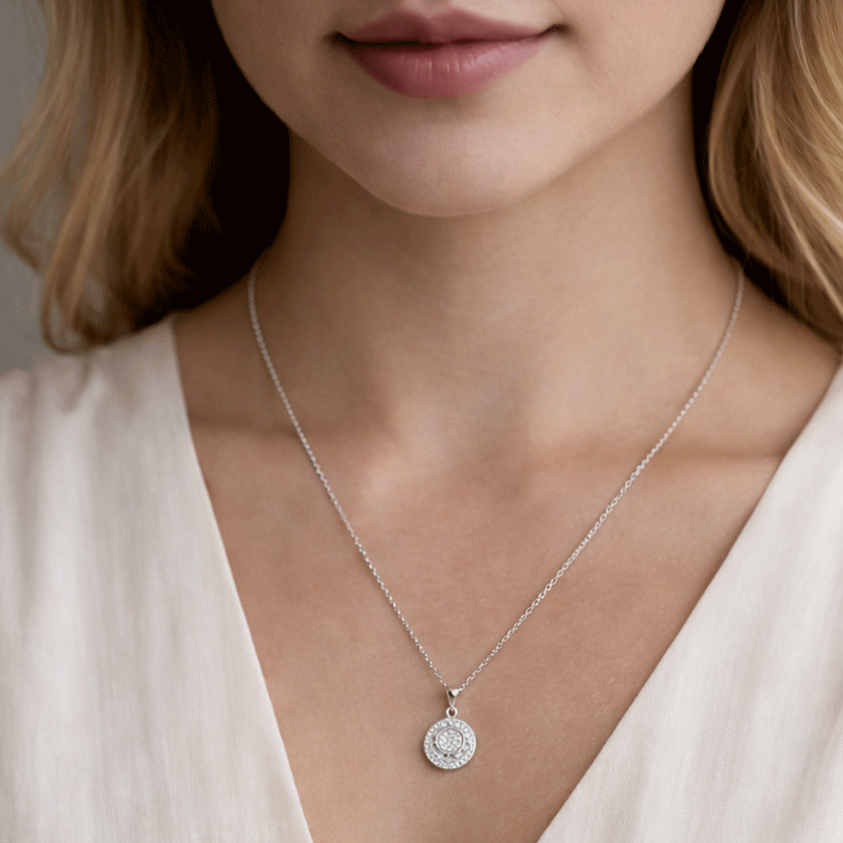 Everyday Chic Essential Chain