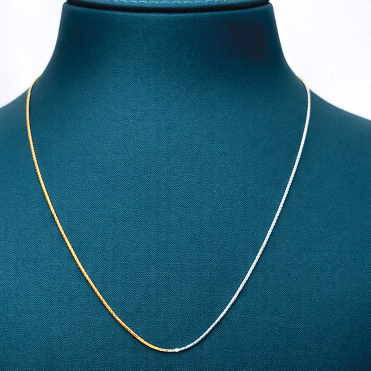 Rose Radiance Neck Chain