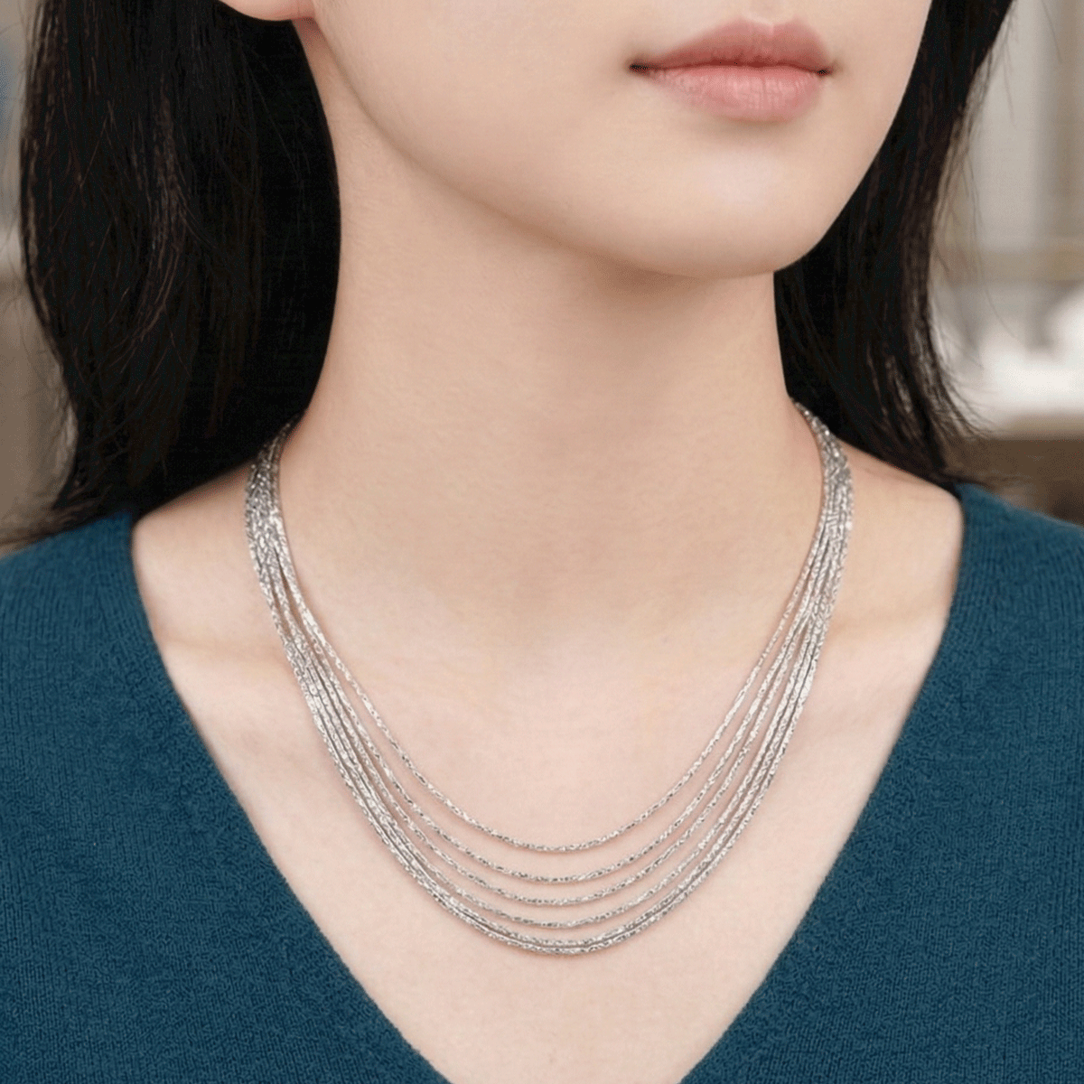 Everyday Chic Essential Chain