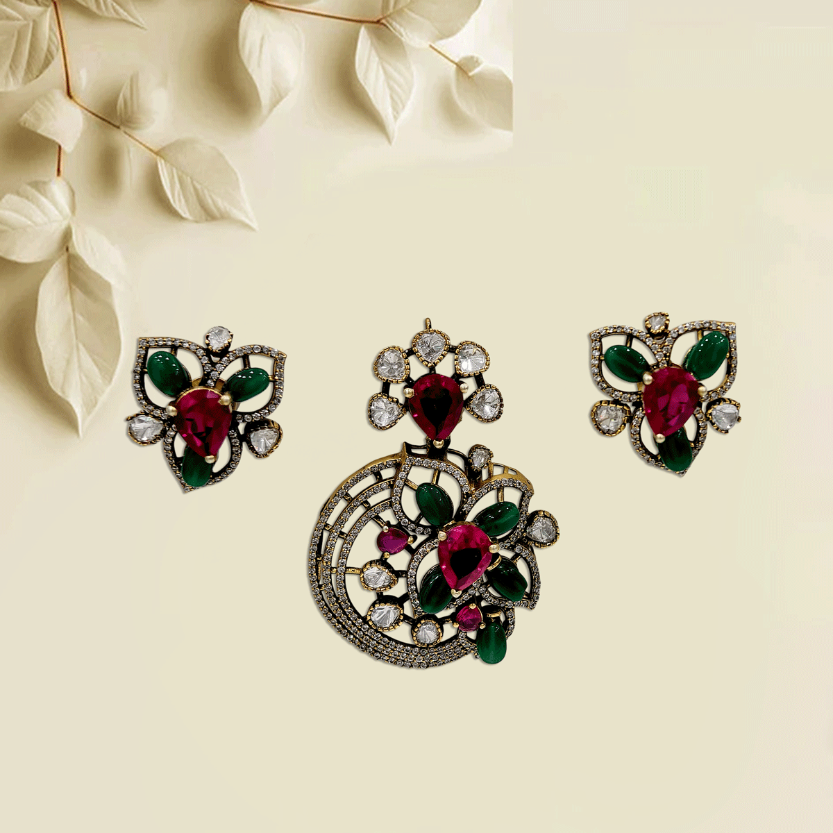 Royal Victorian  Pendant Set
