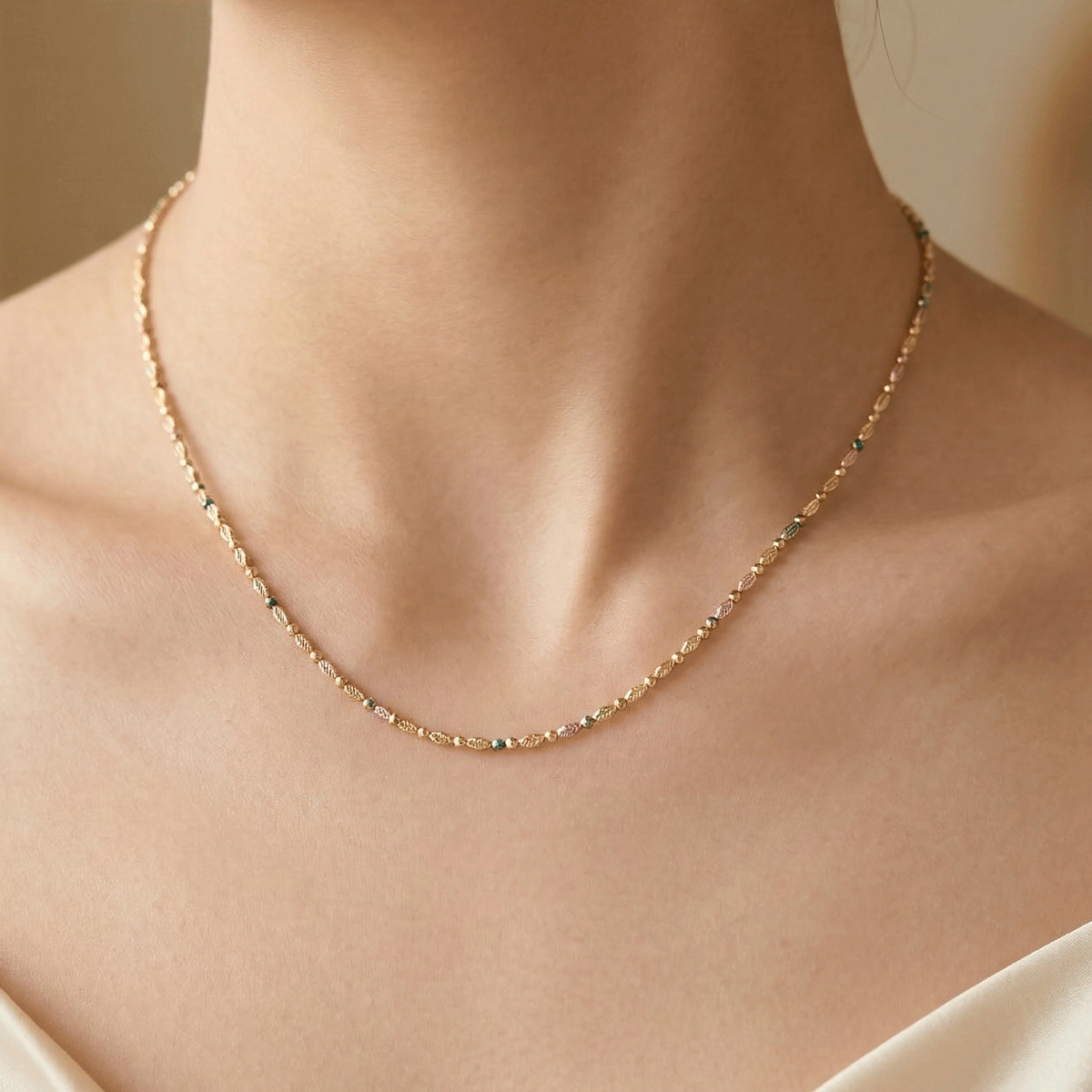 Rose Radiance Neck Chain