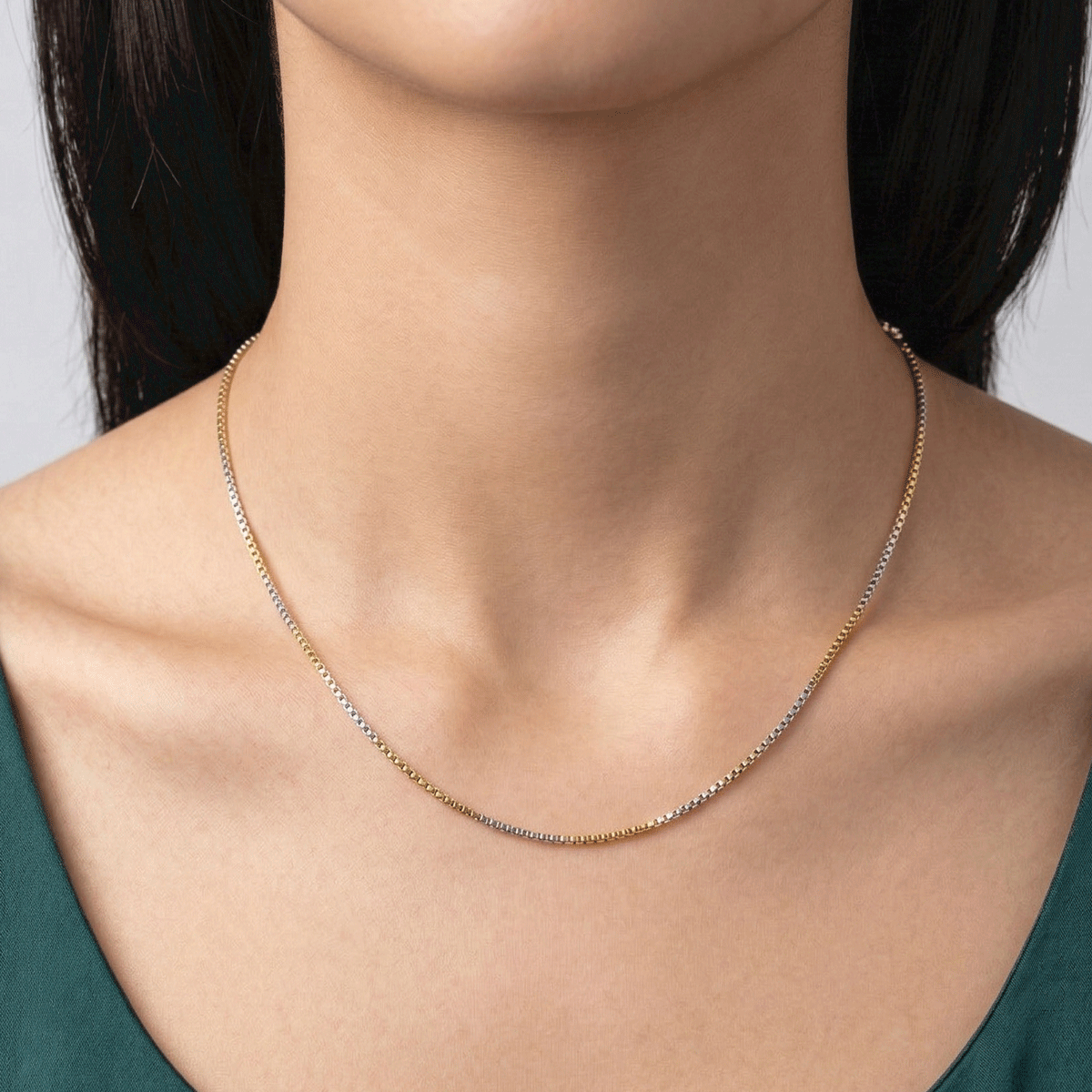 Rose Radiance Neck Chain