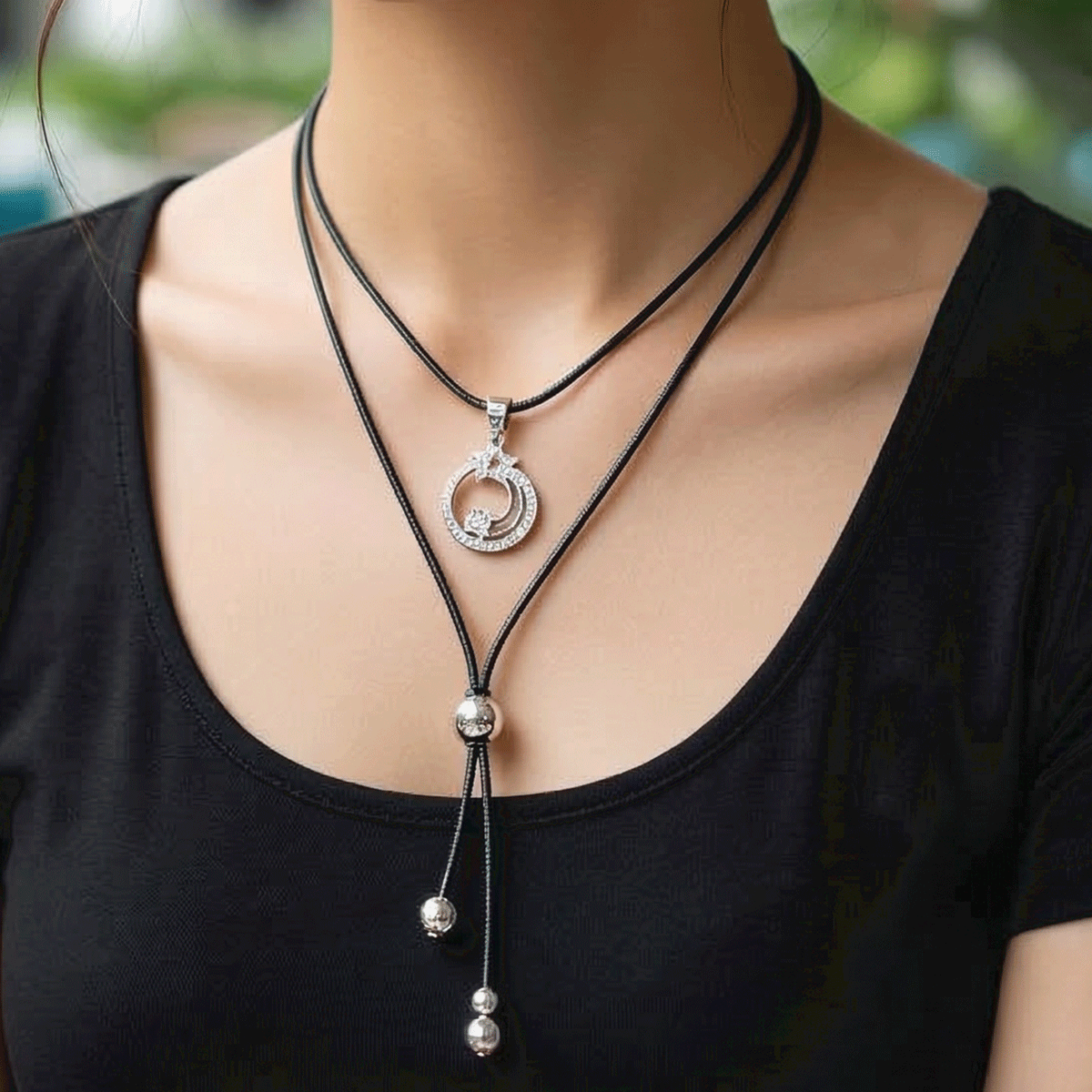 Everyday Chic Essential Chain