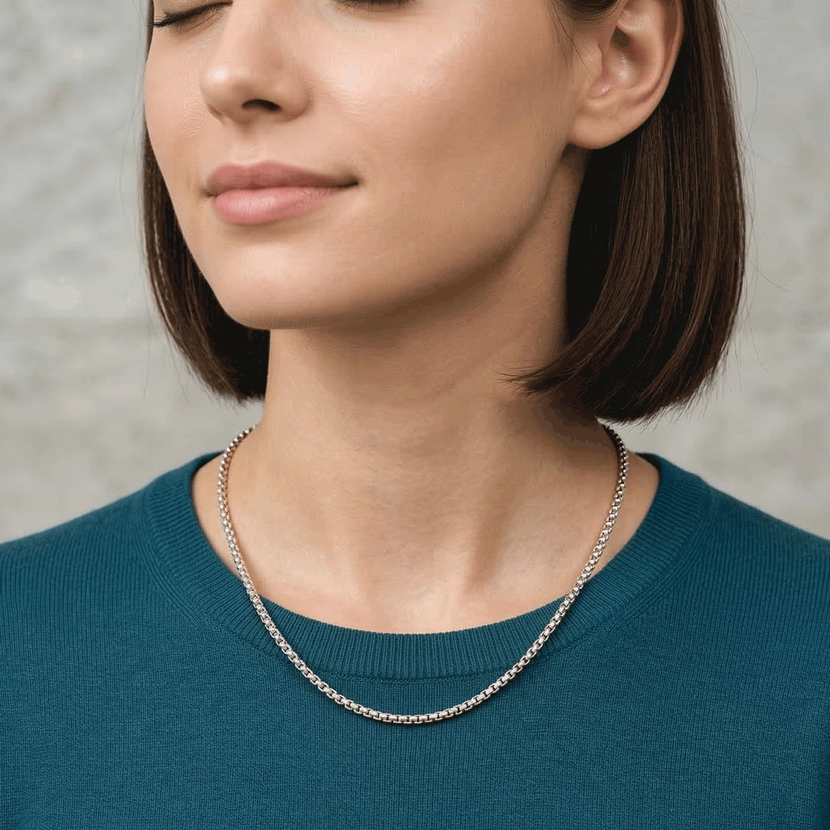 Everyday Chic Essential Chain