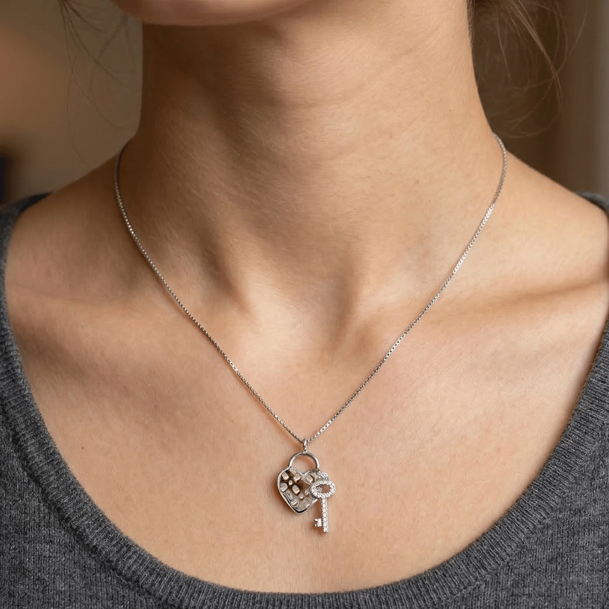 Everyday Chic Essential Chain