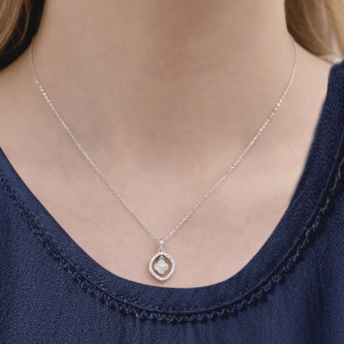 Everyday Chic Essential Chain