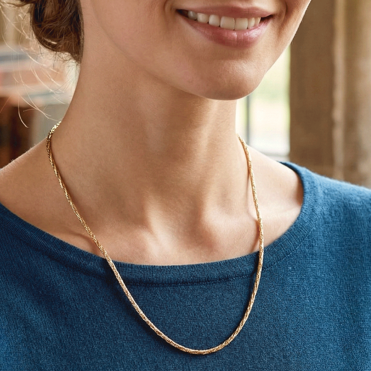 Rose Radiance Neck Chain