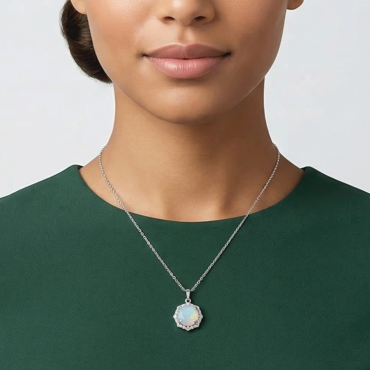 Everyday Chic Essential Chain