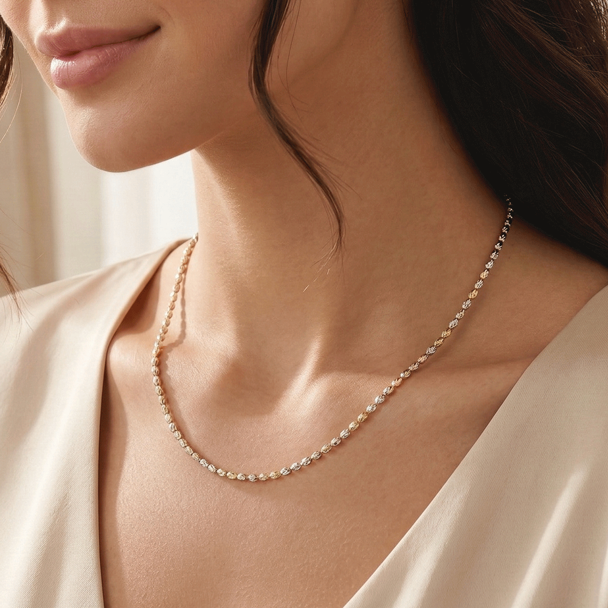 Rose Radiance Neck Chain