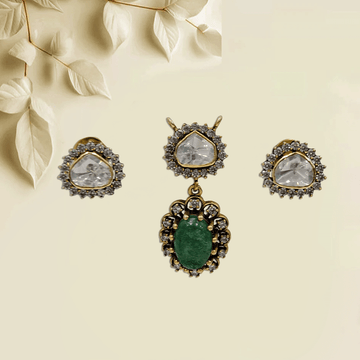 Royal Victorian  Pendant Set