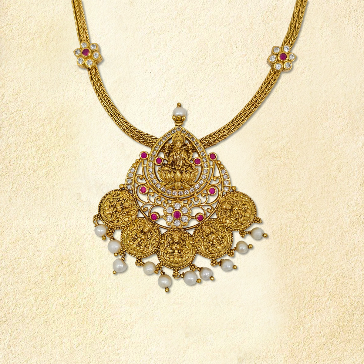 Golden Elegance Necklace