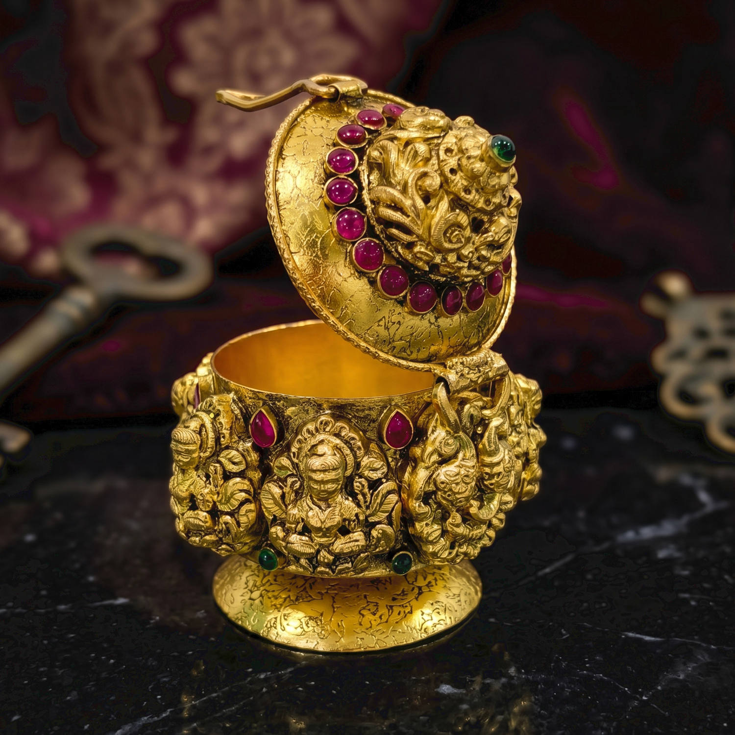 92.5 Silver Designer Kumkum Box-Gold Plated