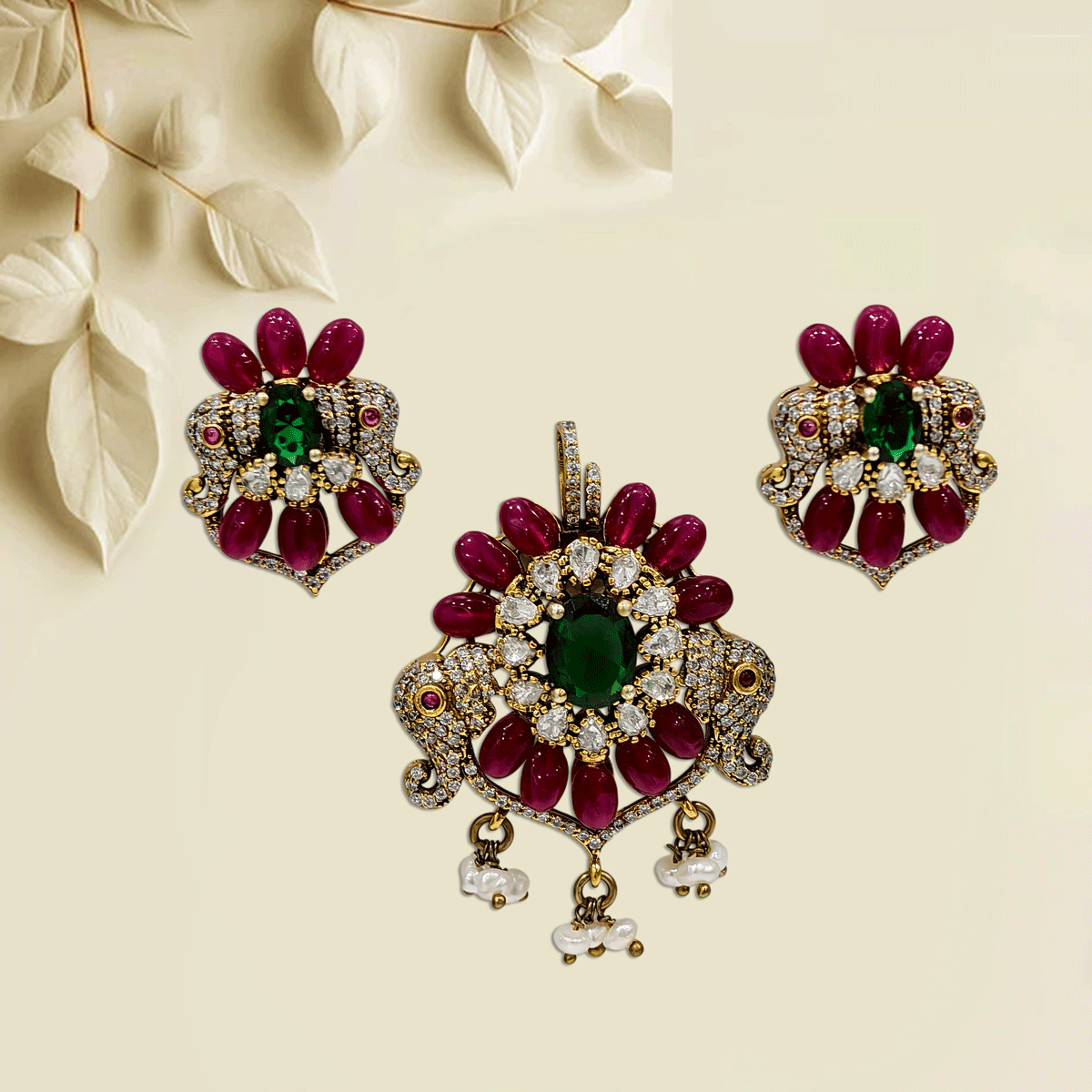 Royal Victorian  Pendant Set