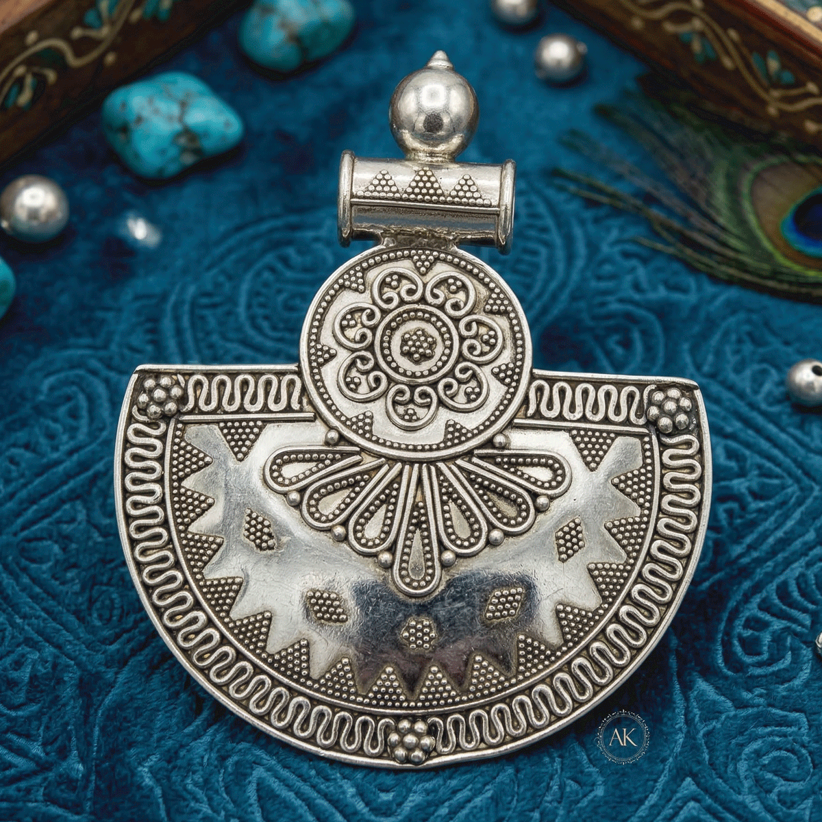 Ethnic Oxidised Dollar