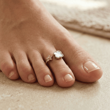 Modern Minimal  Silver Toe Ring